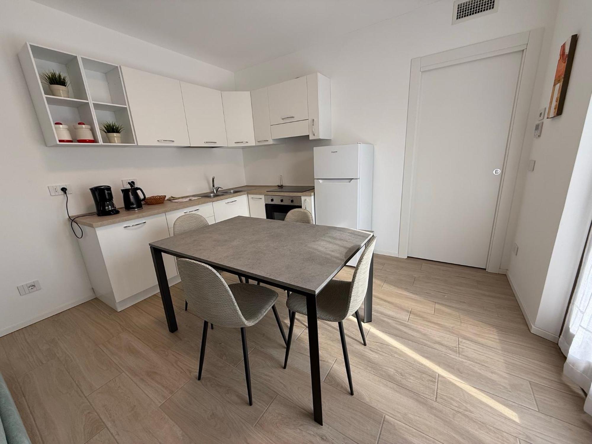 Casa Martinelli Apartment Torbole Sul Garda ภายนอก รูปภาพ