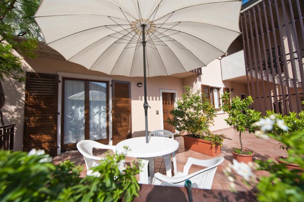 Casa Martinelli Apartment Torbole Sul Garda ภายนอก รูปภาพ