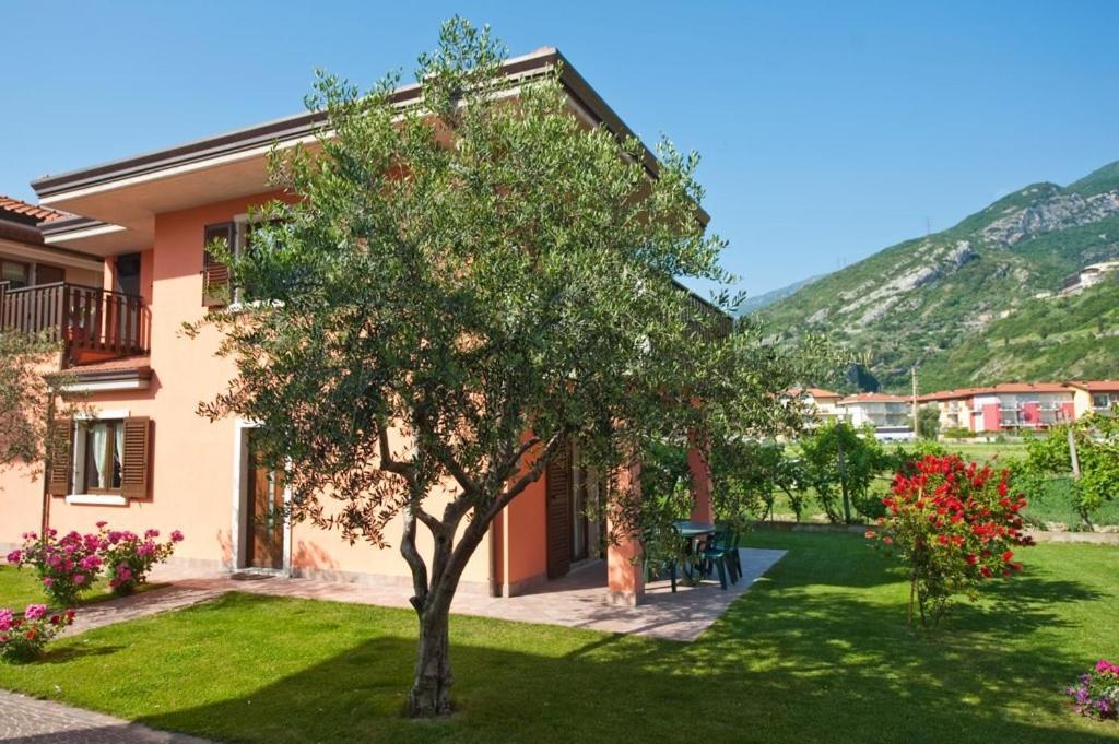 Casa Martinelli Apartment Torbole Sul Garda ภายนอก รูปภาพ